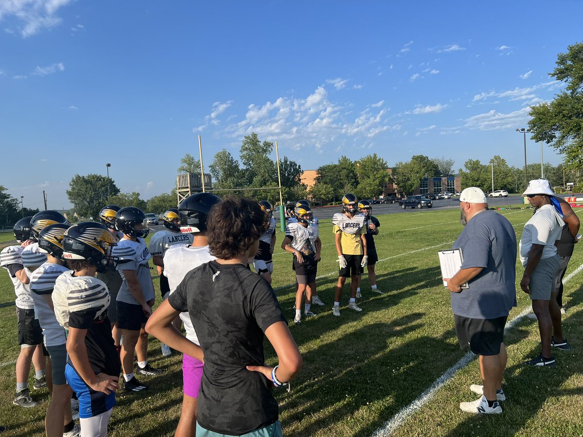 CoachFrankRay's tweet image. I know that you have the skill set and the talent to succeed. But do you have the guts to fail? 

#LancerUp
#WeAreTheDeepWater