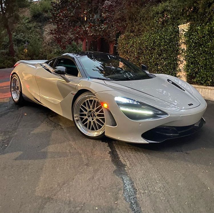Auto_Porn's tweet photo. lowkey in love 😍 https://t.co/Ugcgq754ys
