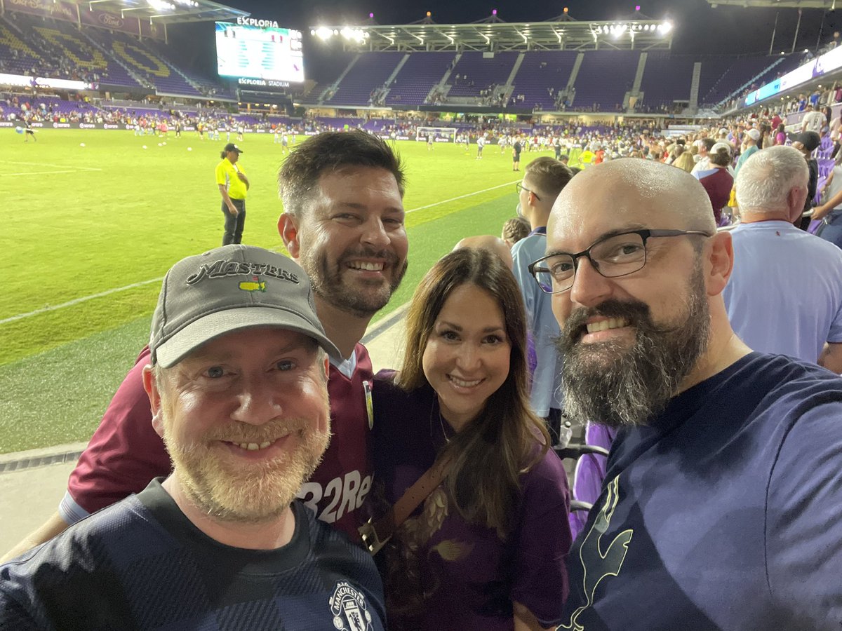 RyanBrownMS's tweet photo. Got together with some cool folks to welcome the Brits to town for the Aston Villa vs Fulham match - and to show some love for the Spurs. It was a blast! 
⚽️ 🇬🇧 🤝 🇺🇸 https://t.co/9M8Hyv78kJ