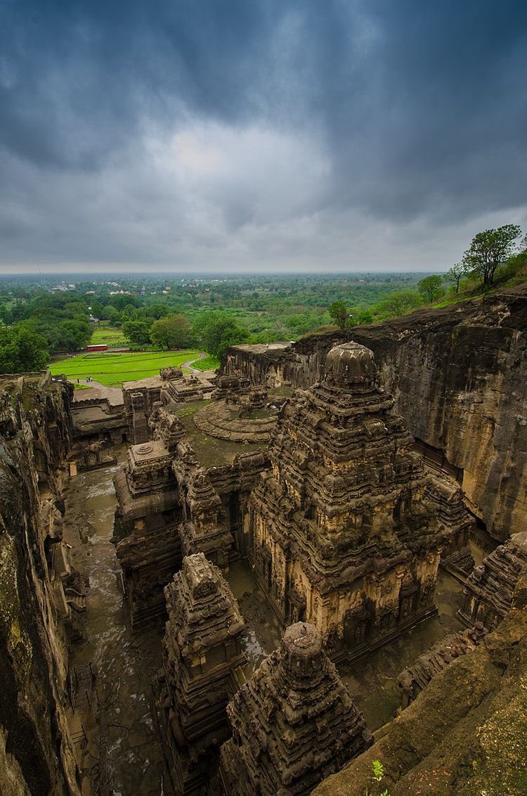 Humorist_solo's tweet photo. This thing needs attention now. now is enough, we want this one also with a 7 wonders. Ellora Caves. 🇮🇳 India’s pride

#WewantElloracaves
#narendramodijii https://t.co/nMj5UXkbm5
