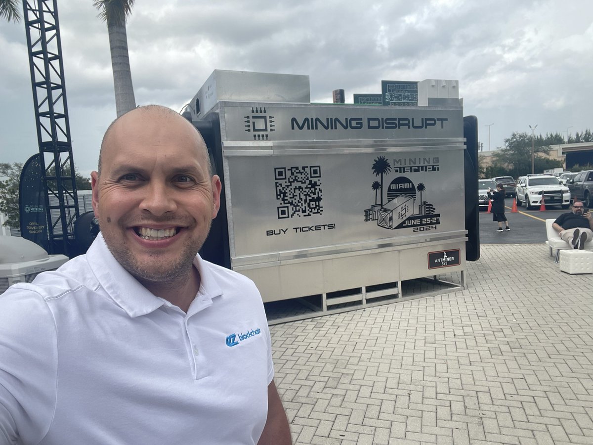 SergiiGera's tweet photo. It would be cool to build #bitcionmining containers looking like this miner at @MiningDisrupt. https://t.co/wWDZopnl5j
