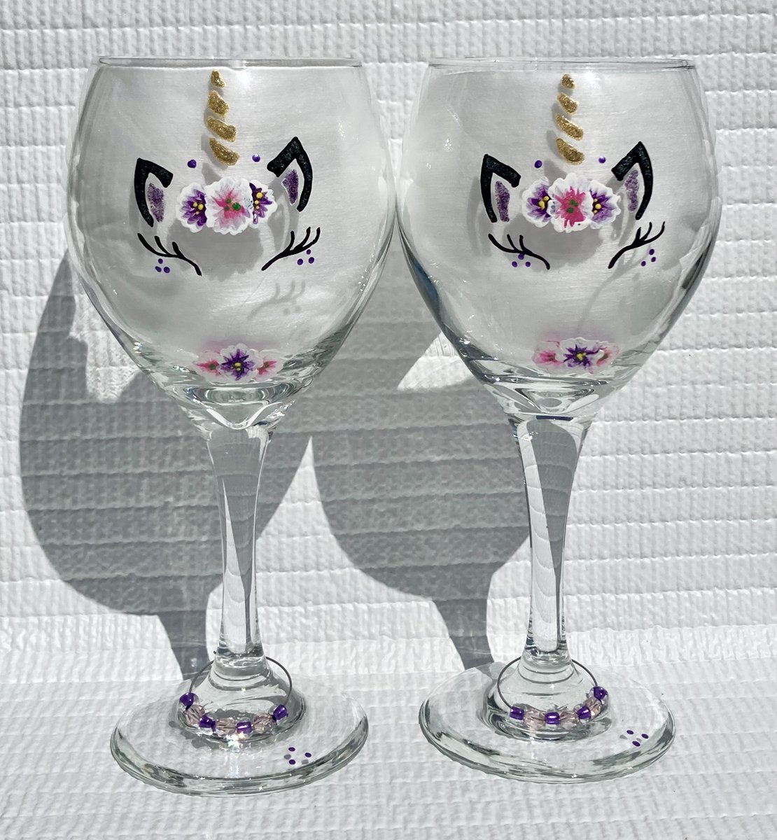 etsy.com/listing/119058… #unicorns #wineglasses #unicorngift #SMILEtt23 #birthdaygift #unicornglasses #etsy #etsyhandmade #paintedglasses #uniquegifts