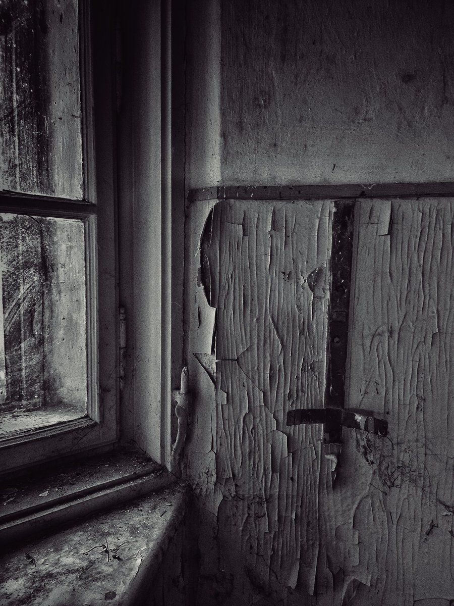 Morgause777's tweet photo. Some urbex in Volyne, CZ. https://t.co/SGrjbmVimP