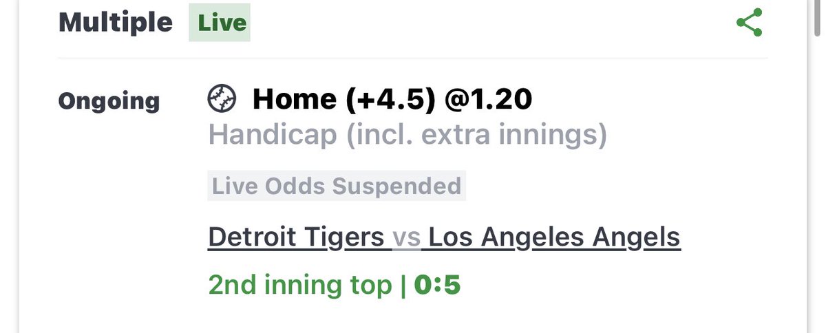 FLASH4492's tweet photo. I hate baseball cause wtf is this bro😭 https://t.co/p0cGEarbC0