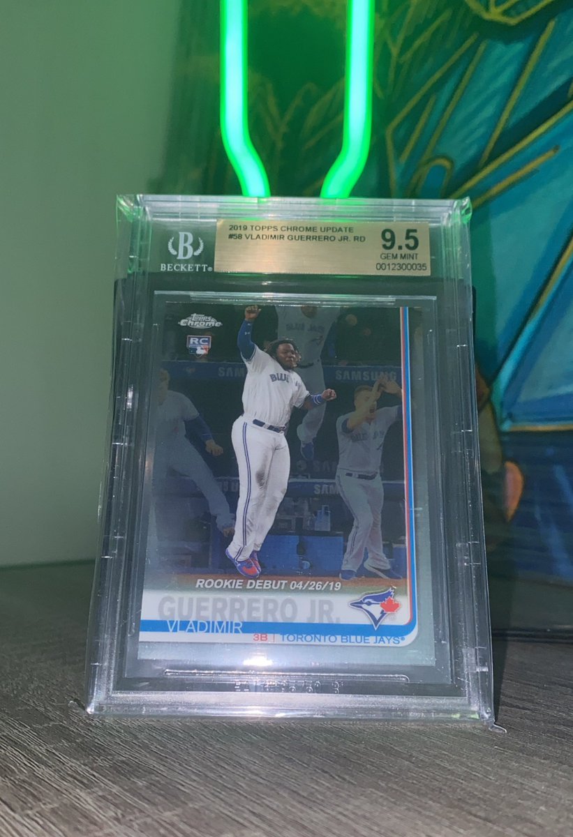 ABCTradingCards's tweet image. Been a while since I ran a giveaway…. Time for my biggest one yet 🔥 RT &amp;amp; Follow for a chance to win this Vladdy Jr. Rookie debut BGS 9.5‼️‼️