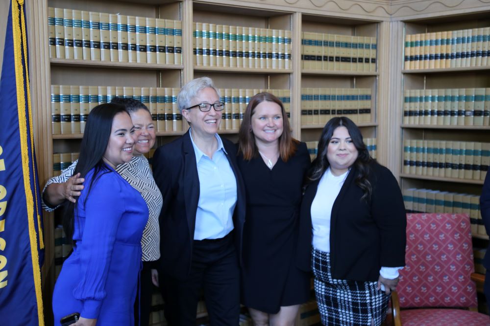 Governor Tina Kotek tweet media