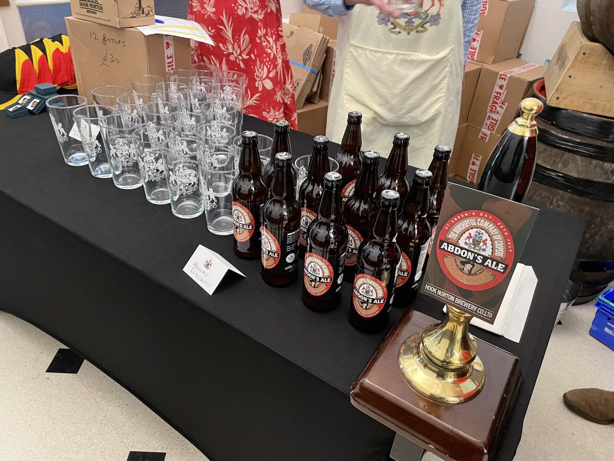 Delightful evening as part of St Abdons Day celebrations (patron saint of Coopers’). Good drop of proper ale with nice people. #LasB <a href="/SocietyCoopers/">Coopers’ Society</a> <a href="/CoopersCompany/">The Worshipful Company of Coopers</a> <a href="/cooperscoborn/">Coopers' Coborn</a> <a href="/CityandLivery/">City and Livery</a> <a href="/cityoflondon/">City of London</a> <a href="/CAMRA_Official/">CAMRA</a> <a href="/camra/">ContextAwareMovieRec</a>
