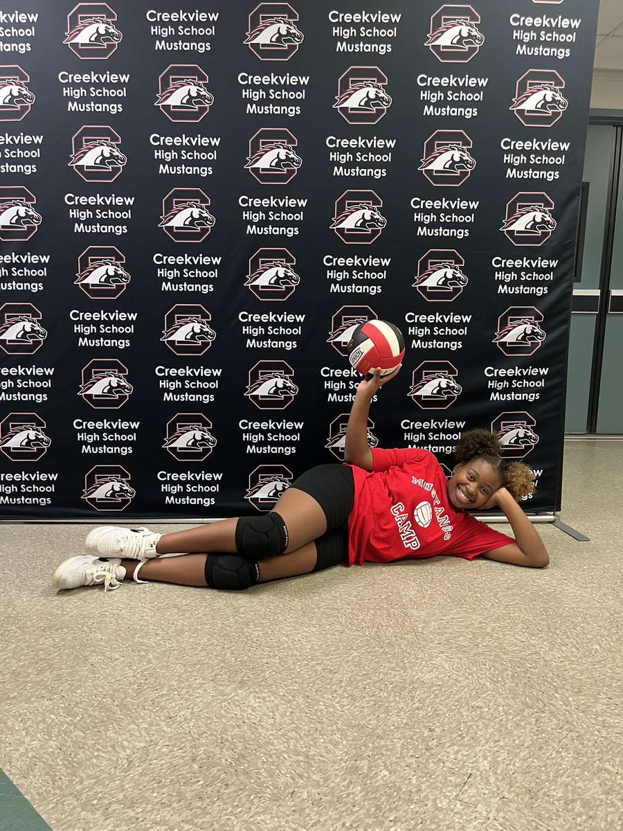 creekviewvolley's tweet photo. Scan the QR code to see pictures and videos of our 6th through 9th grade volleyball camp the past two days! We had over 100 campers in total and had a blast!!! @castillo_ac @PutterRenee @SulakCFB @CreekviewLeads https://t.co/jjTEJniaqg