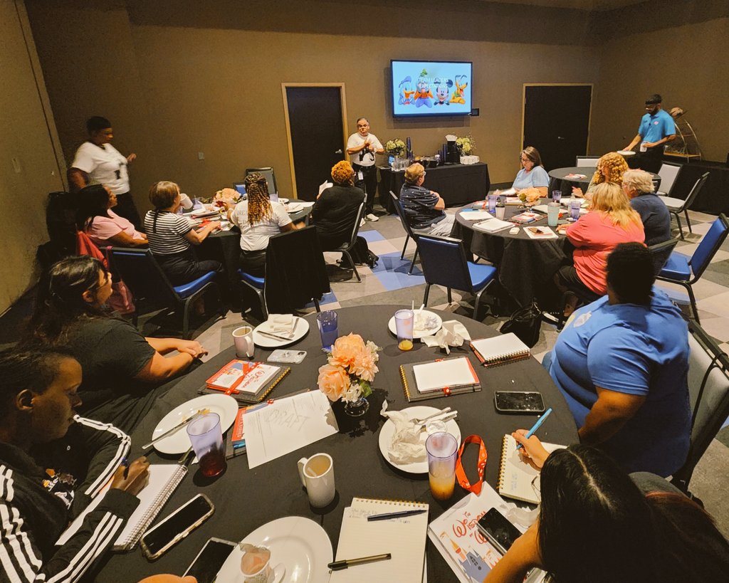 JSES_Stallions's tweet photo. Our @JSES_Stallions Admin &amp; Team Leaders had a great time at #MainEvent today preparing for the upcoming 2023-2024 school year! ✨️♥️✨️ #WorkHard #PlayHard #DreamItDoIt https://t.co/hi1kjrreGy
