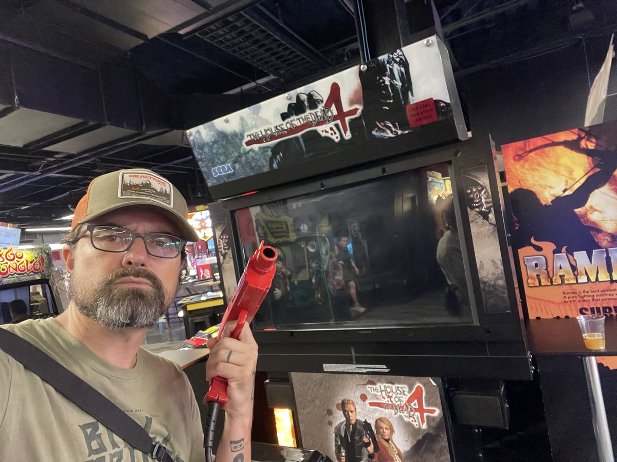 mike_moroski's tweet photo. .@DerylSweeney and I beat the original House of the Dead at Showcase Cinemas in Norwood before the “Scream 2” premier in 1997.

Like a…bosses. https://t.co/Up9TuWEaU6