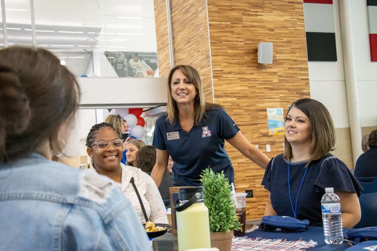 Allen_ISD's tweet photo. This week, new teachers to Allen ISD toured the district as part of New Teacher Orientation. They visited Allen High School, the STEAM Center, Eagle Stadium, and more! Welcome to Allen ISD! https://t.co/IlFUZmxoV6