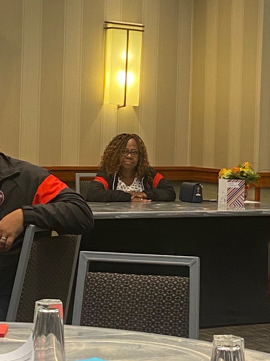 jasonabattle's tweet photo. Last night of the retreat for one of my favorite people in the world….#richinstudentsuccess https://t.co/1XciugtZwn