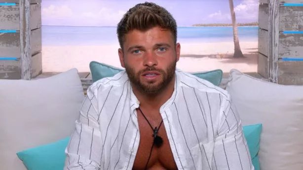agum0ns's tweet photo. we’ve talked a lot about destiny’s chaldish but these 3 are in a league of their own #LoveIsland https://t.co/BWRk0AnwL3