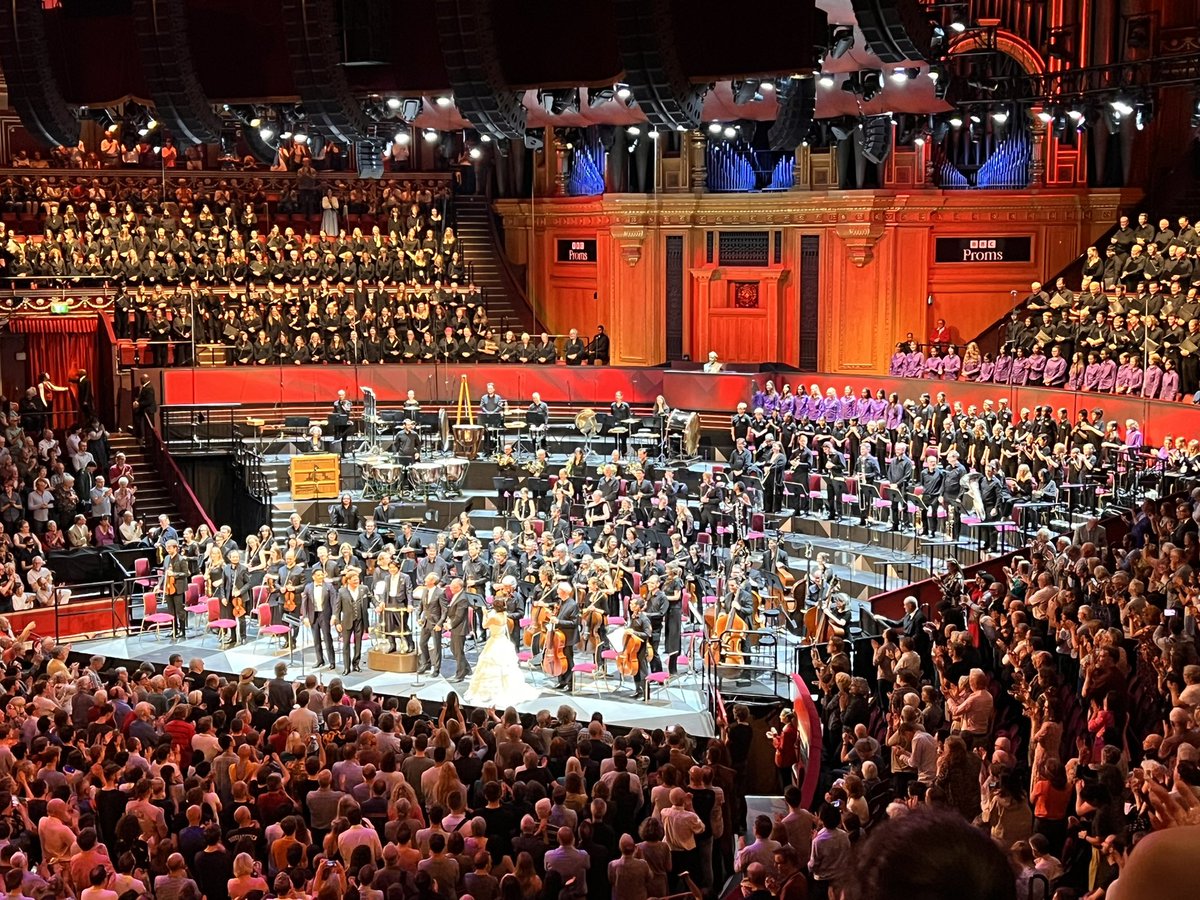 Stephen Maddock (@stephenm68) on Twitter photo Awesome Stravinsky + Carmina combo <a href="/bbcproms/">BBC Proms</a>
<a href="/TheCBSO/">CBSO</a> <a href="/CBSOChorus/">CBSO Chorus</a> <a href="/CBSOYouthChorus/">CBSO Youth Chorus</a> & Children’s Chorus & UoB Voices, <a href="/yamakazu_takt/">山田和樹の指揮棒</a> and 3 soloists: you were all awesome! Awesome Stravinsky + Carmina combo <a href="/bbcproms/">BBC Proms</a>
<a href="/TheCBSO/">CBSO</a> <a href="/CBSOChorus/">CBSO Chorus</a> <a href="/CBSOYouthChorus/">CBSO Youth Chorus</a> & Children’s Chorus & UoB Voices, <a href="/yamakazu_takt/">山田和樹の指揮棒</a> and 3 soloists: you were all awesome!