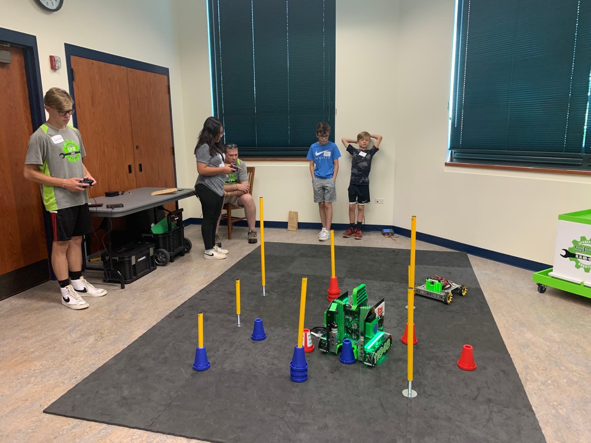 FTC11848's tweet photo. We recently hosted a workshop for kids at the @GraysLibrary! It was a great success. They learned about circuits and Legos, they got to make a robotics craft, and even got to drive our robot!
#FTC #FLL #Outreach #Robotics #STEM #Library #MoreThanRobots https://t.co/vdGAM7nJ7S