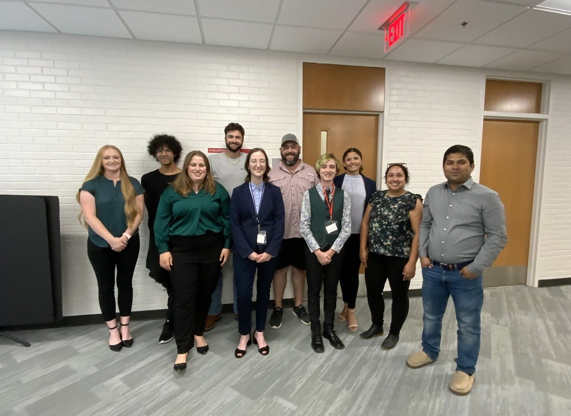 sarah_m_cochran's tweet photo. Congrats to Abby for presenting her research on P. capsici at the @NCState 2023 Undergraduate Research Summer Symposium 🎉 #TeamPCap @QuesadaLabNCSU https://t.co/ICVR9uWbEz