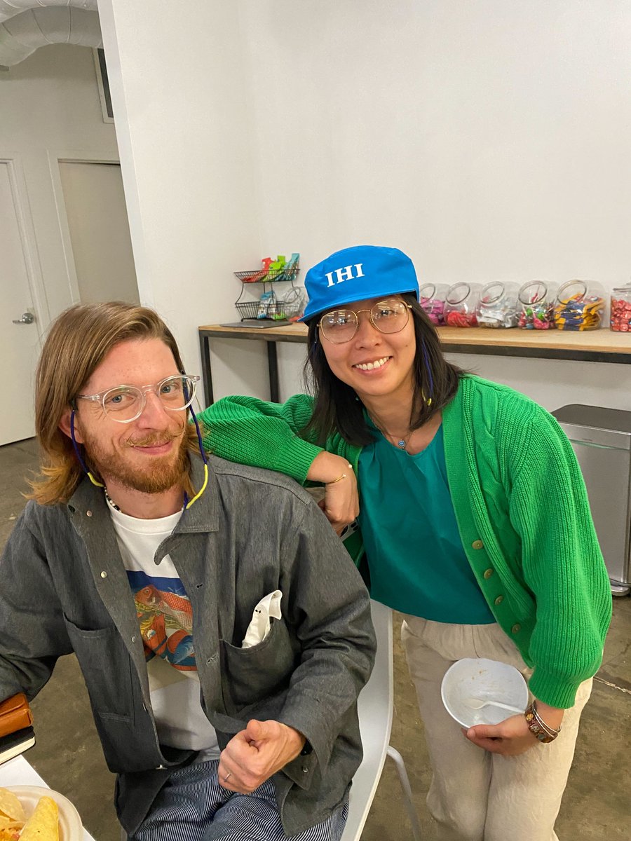 We like our partner <a href="/IHI_ad/">株式会社IHI</a> and we REALLY LOVE their hats!