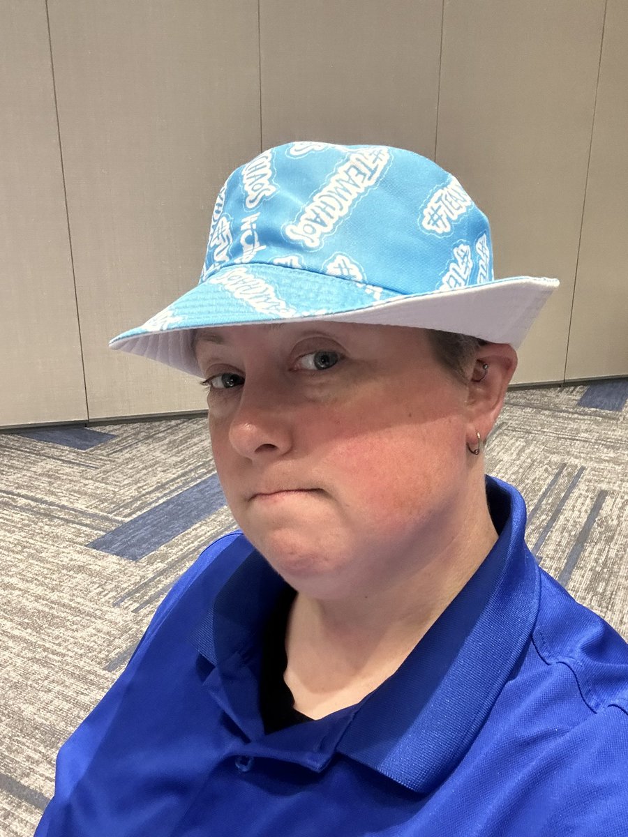 Are you cool enough to rep #TeamChaos ? @TxTechChick joined us to share ways as to support students and  staff with Wakelet! #cfisddlc