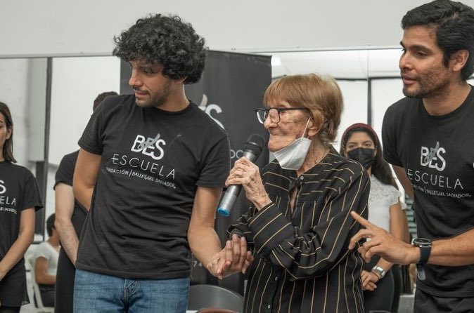 LaPagina's tweet photo. #Cultura | Fallece Alcira Alonso, precursora de la danza en El Salvador.
⬇️
https://t.co/ftaIAavnoC
#ElSalvador https://t.co/k6754J13Y5