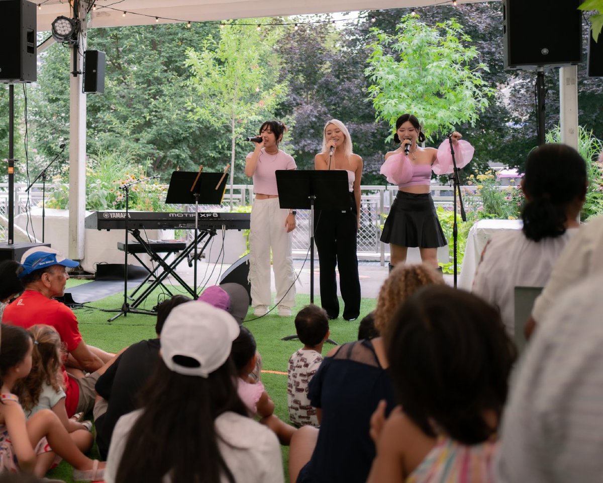 Thank you so much to @HelenHjPark for inspiring the next generation of artists at Musical Theatre Storytime last week! 🎭 📚 Presented in collaboration with @nypl_lpa. #KoreanArtsWeek