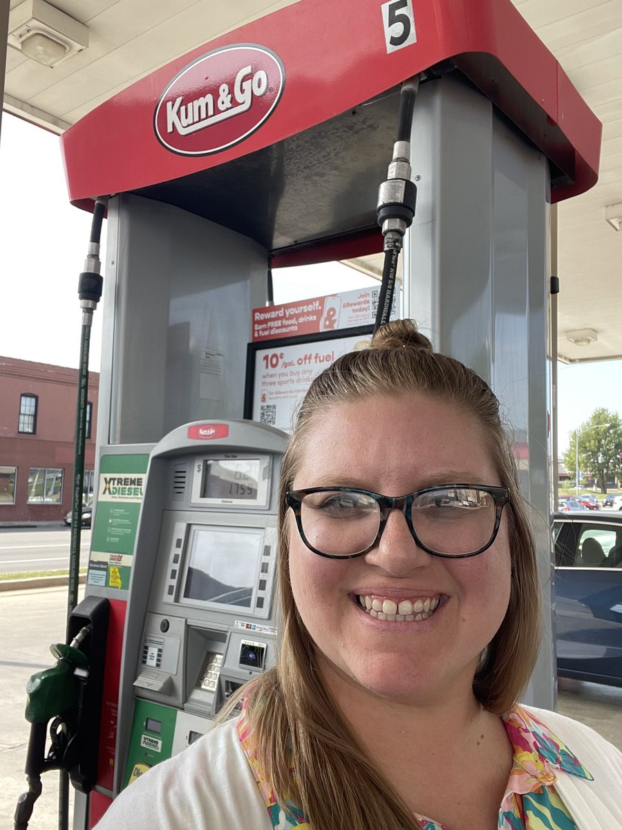 Mrs_JWagner's tweet image. I just filled my tank to support @Foundation4SPS #gallons4growth #supportsps