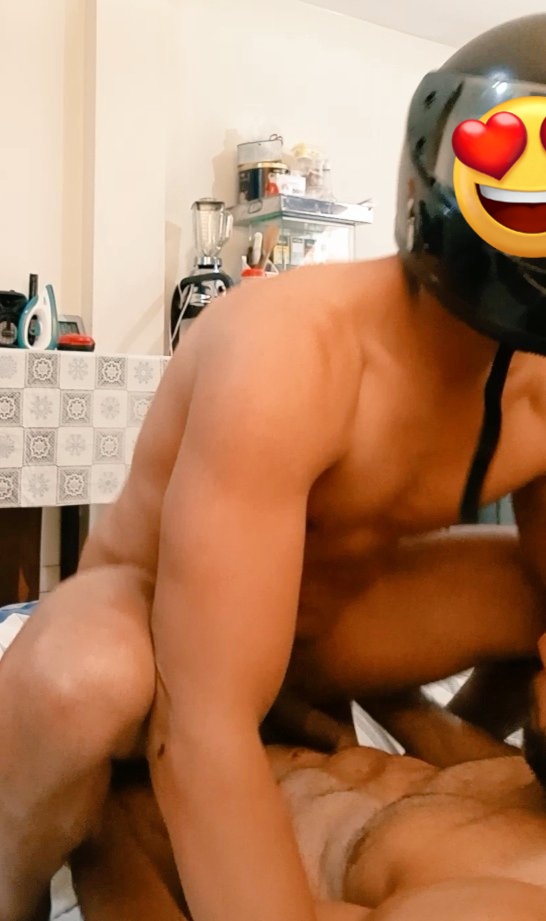 Rt y publico el video de la rica cachada con el delivery 🇻🇪😍🥵