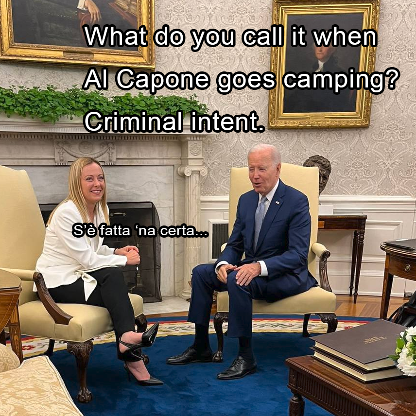 At least he didn't say any #berlusconi's jokes.
#dadjokes #joejokes