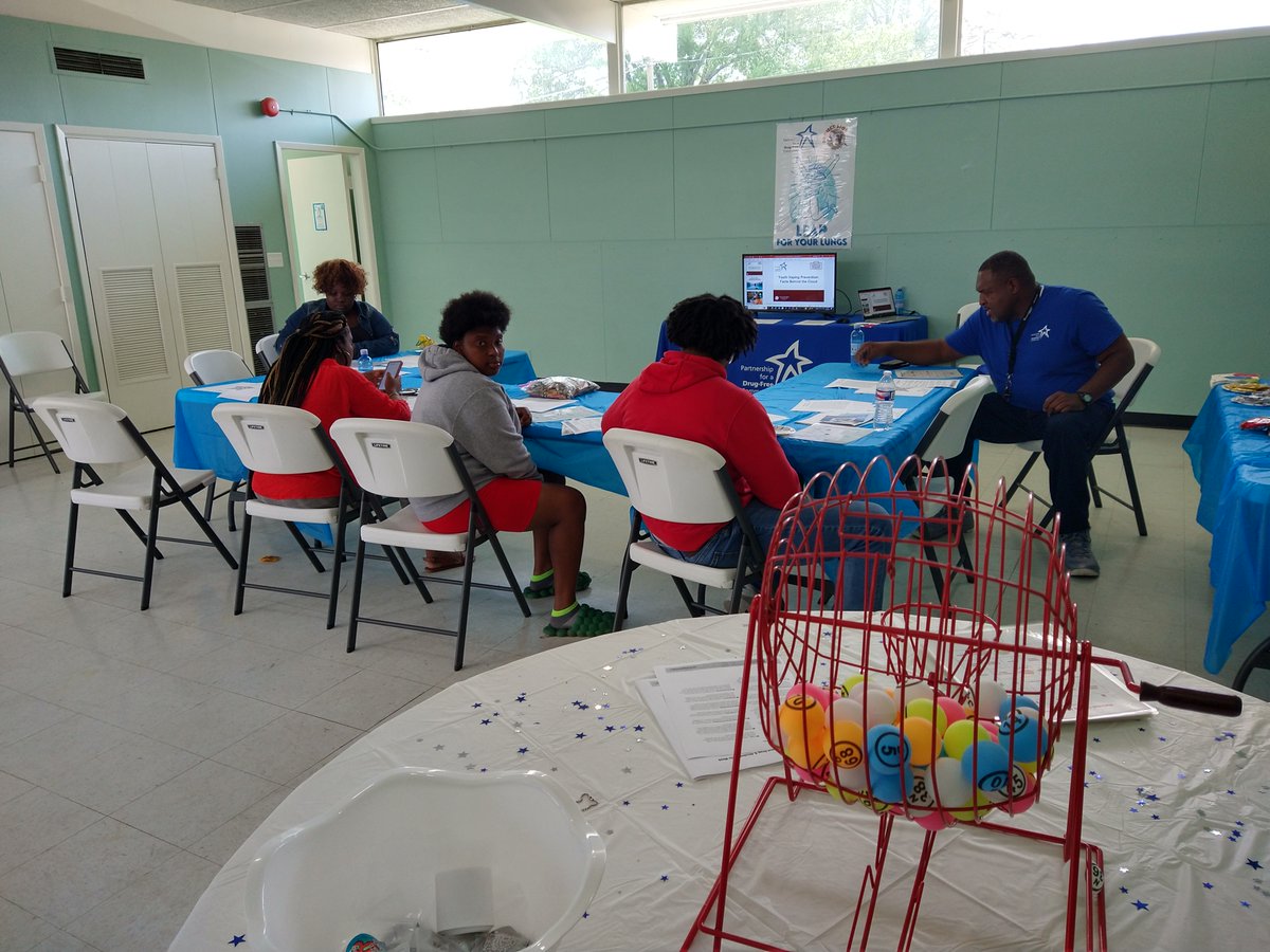 thepdfc's tweet photo. We had lunch while discussing the dangers of vaping and fentanyl, played a round of drug facts Bingo, and had a bean bag toss competition (David was brutally defeated 😆). We even used our legs a bit for a leaping competition. Pictures coming soon. #LEAPforYourLungs #thepdfc https://t.co/GoDNElWeZ5