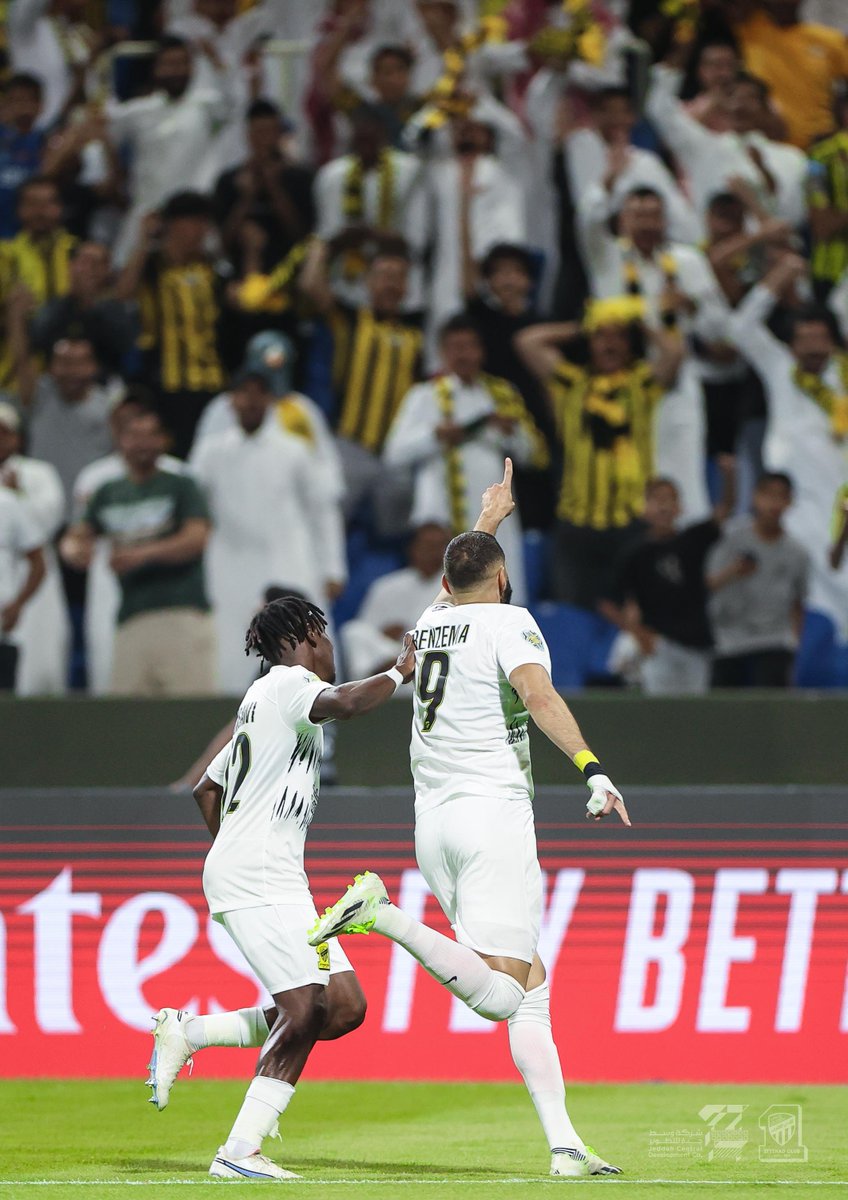 📸| أنت كريـم والاتحاد يستاهل 🤩⚽️
#الاتحاد_الترجي
#كأس_الملك_سلمان_للأندية