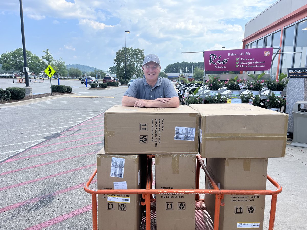 Rich (@rduttonrich) on Twitter photo Very thankful to <a href="/VarsityPrep/">MarkRussell</a> and the Huntsville Sports Commission for donating a method to fight the heat! Very thankful to <a href="/VarsityPrep/">MarkRussell</a> and the Huntsville Sports Commission for donating a method to fight the heat!