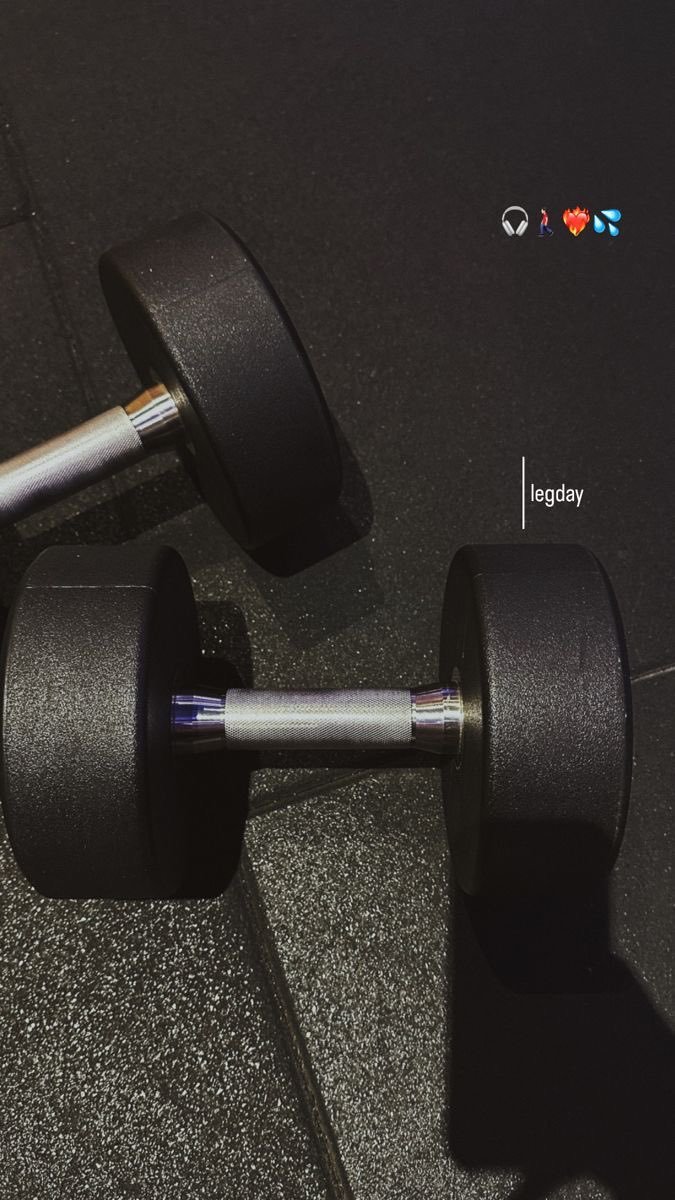 2ilva9's tweet photo. Happy leg day.🦵🏼 https://t.co/FILMcTKoUV