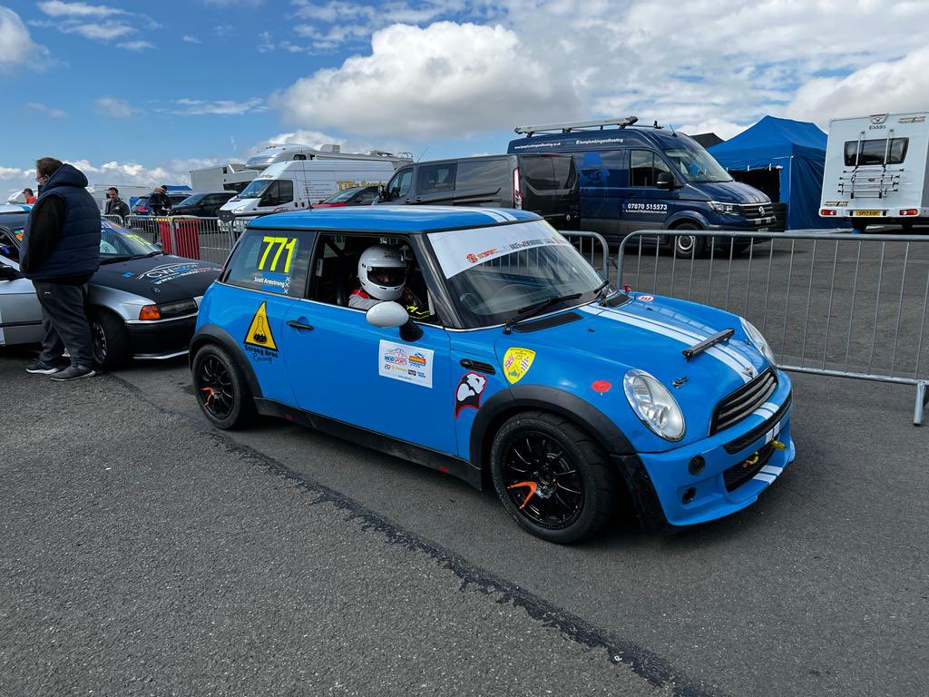 Touringthecars's tweet photo. For Sale. Mini Cooper Cup Race car. Built to SMRC regulations but also eligible  for endurance series. Competed in @MM_RoR  including a class win. KMSC modsports class winner last year and 2nd overall in the championship. £7000 https://t.co/TrpHsgerS4