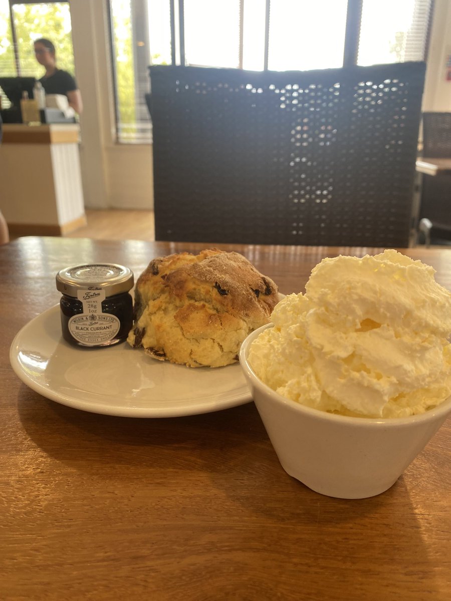 SSconesociety's tweet photo. Fruit scones with cream and blackberry jam from Hays Garden Centre on the west coast of Scotland. We think blackberry jam might be the best combo!
They also offered amazing pre-filled cream scones and multiple flavoured scones.
#scottishsconesociety #scone #afternoontea #scotland https://t.co/Yev81r6foZ