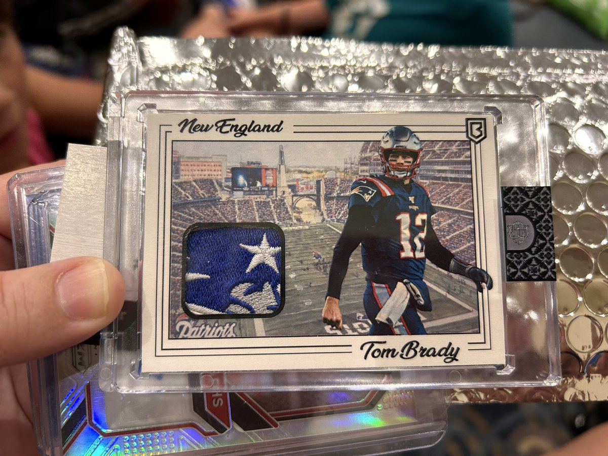 jenbigdog's tweet photo. Eric from #RAKoftheday just made my day at National Card Convention …. Time to pay it forward!!! https://t.co/RCSKHekg1r