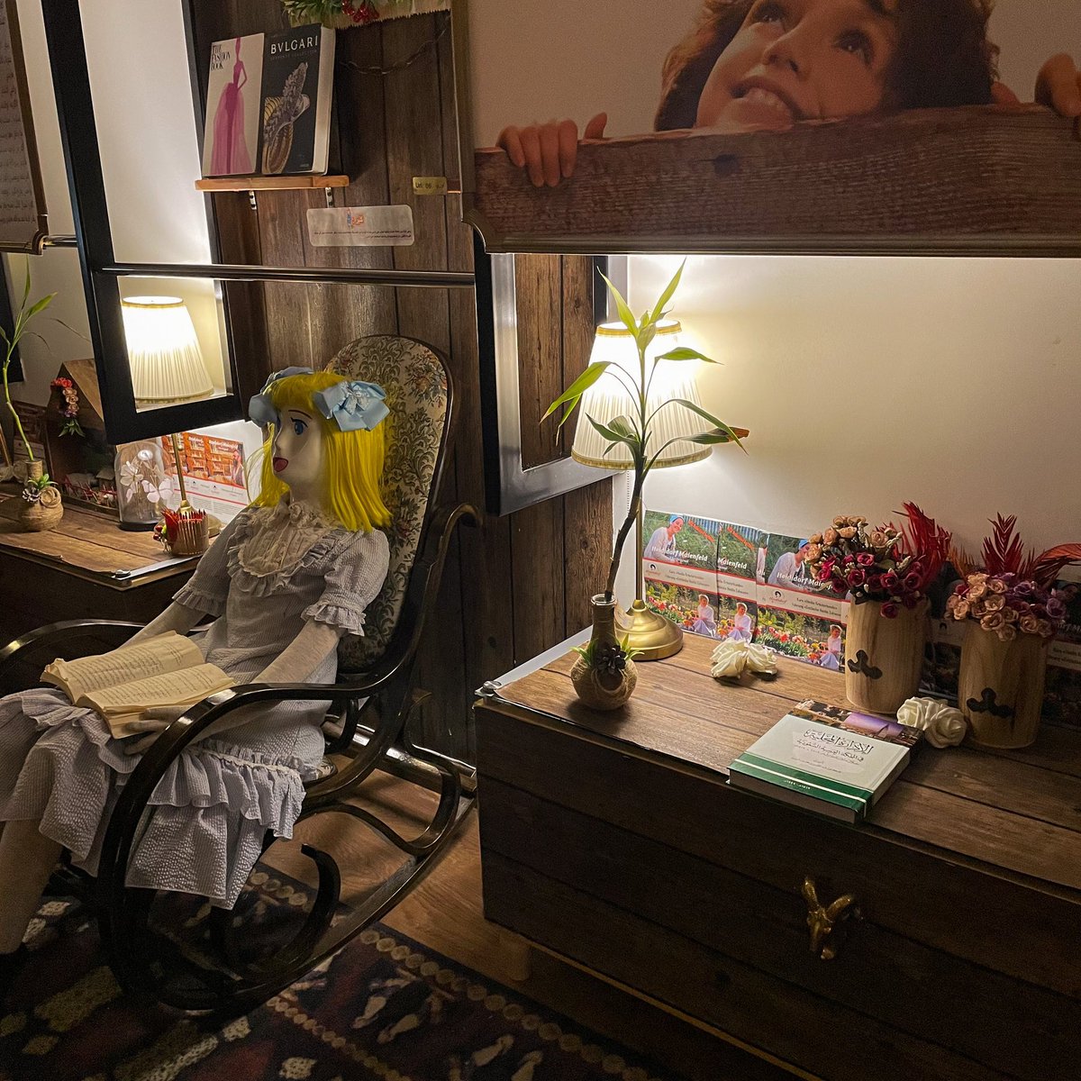 رحت اليوم كوفي هايدي بالرياض🤎🚪
كمية اللطافة والصور والاثاث شيء خيااالي صراحه. 🧸🧺