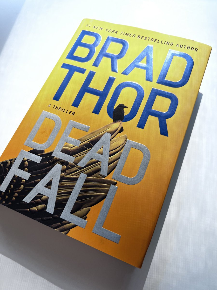 stefantribble's tweet image. Looking forward to reading this on my travels next week! @BradThor @AtriaBooks #BradThor #DeadFall