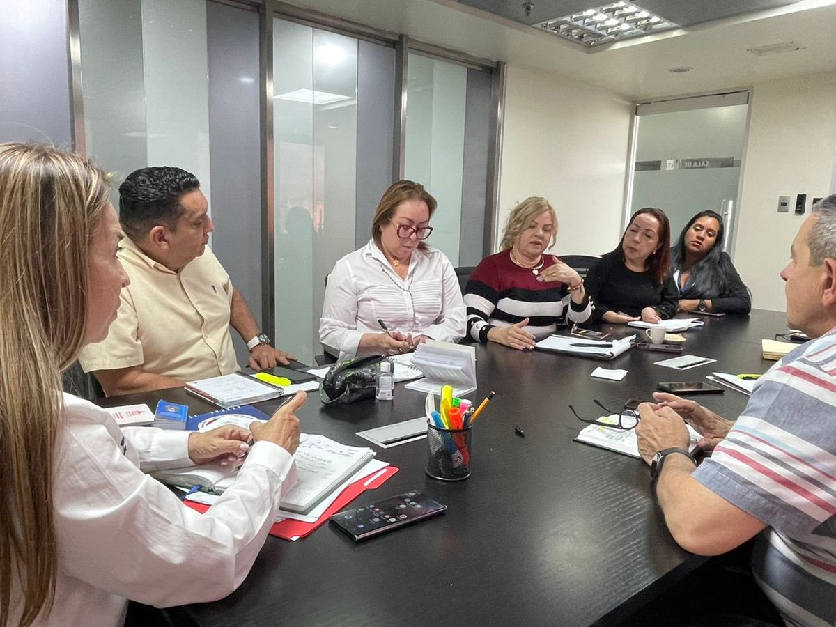 Derecho tweet media