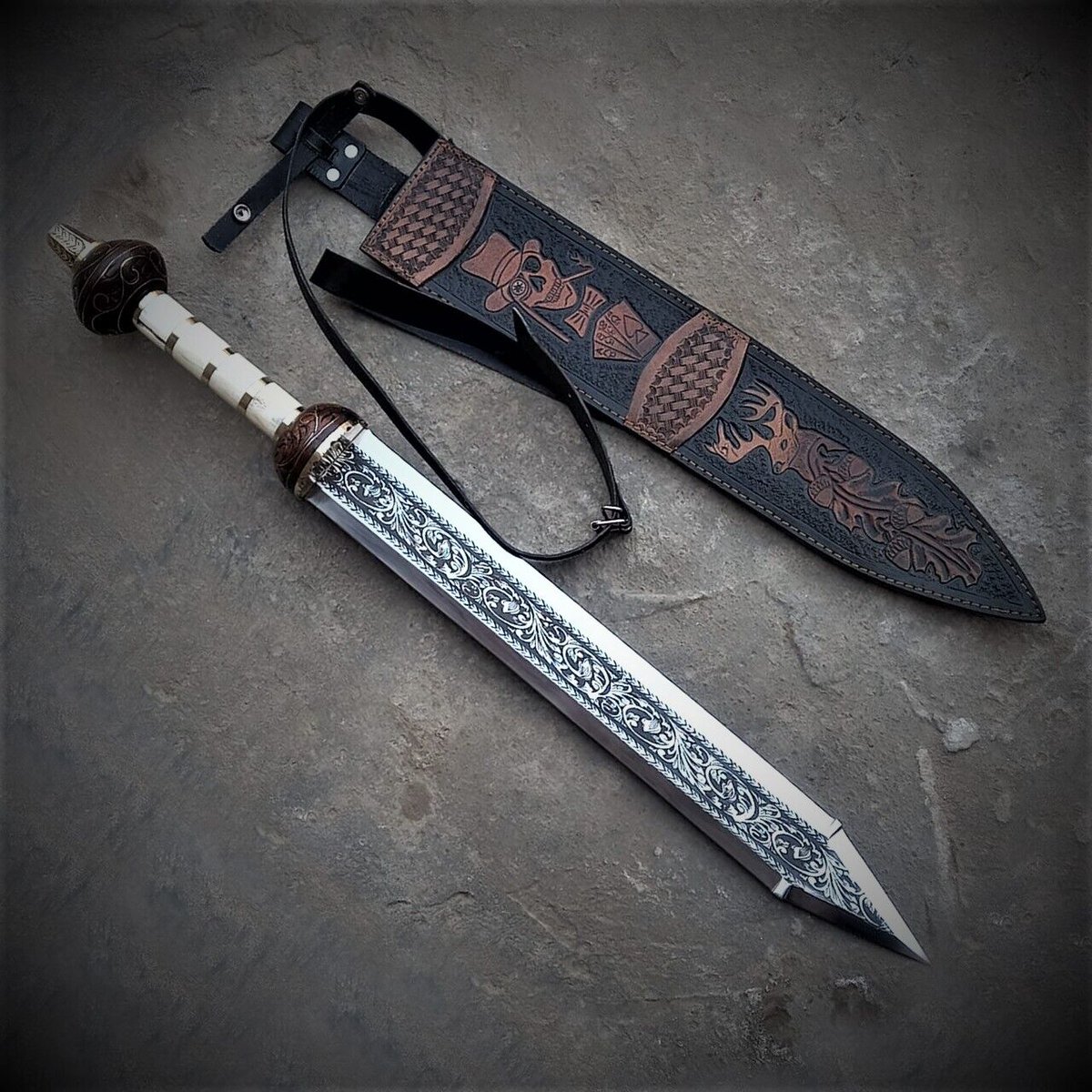 hakcutlery's tweet image. 🎁Beautiful Handmade Sword.🗡️
theedgeblades.com
✨Please support to my small handmade business.
🔥LIKE
🔥RETWEET
#knives #handmadeknives #damascusknives #viking #swords #soilders #knievsedc #knivesnut #usa #madeinusa #Florida #FultonCounty #Feinstein #IndictmentWatch