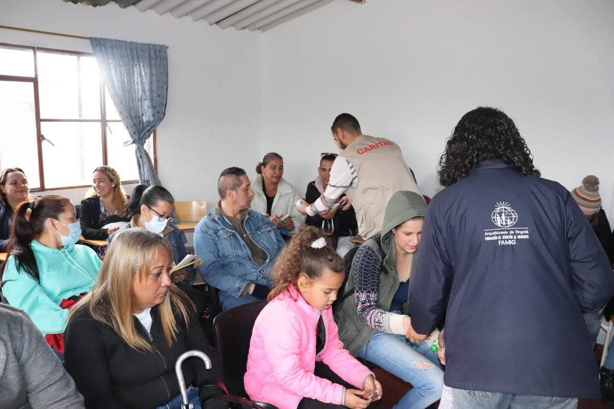 FamigColombia's tweet photo. Desde el proyecto EUROPANA de FAMIG, estuvimos compartiendo un espacio de enseñanzas y aprendizaje con personas vinculadas al trabajo que hemos venido haciendo desde nuestra misionalidad.#europanacontigo #Famig #dignidadsinfronterasnibarreras, @HIASColombia @EuroPanaRegion https://t.co/PezEAcPftj