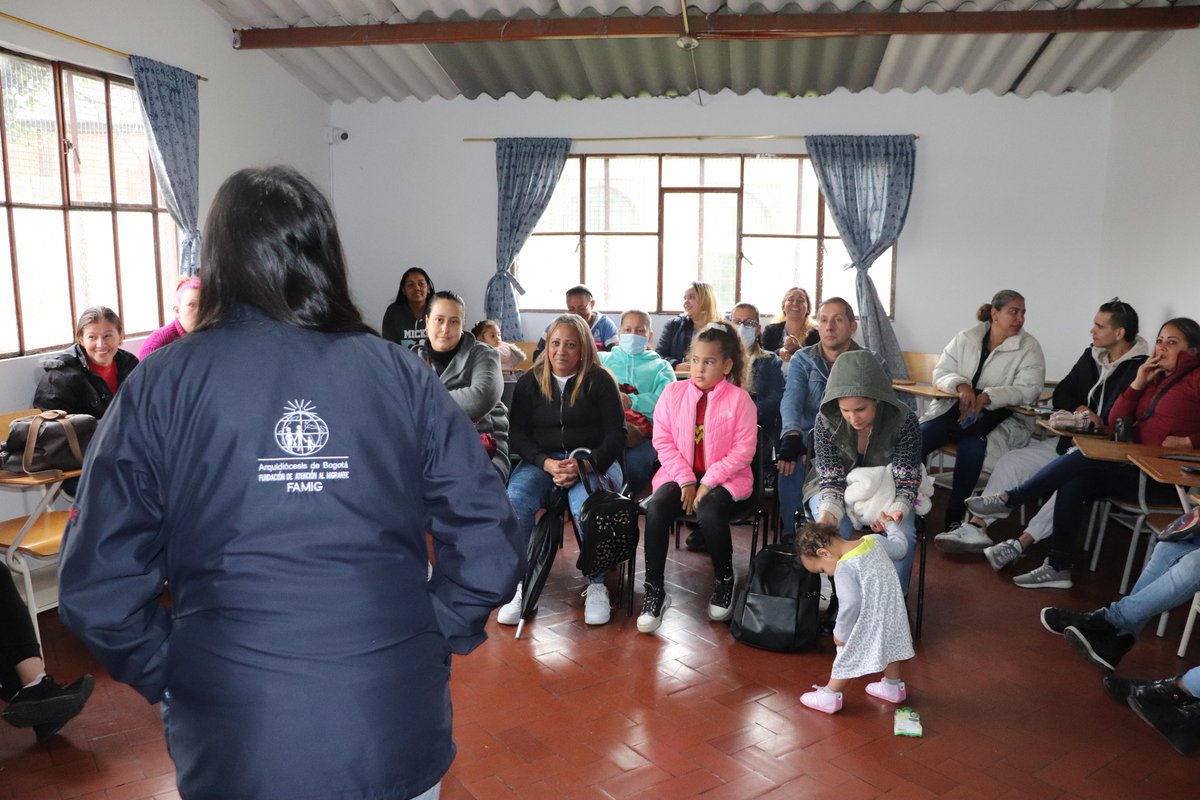 FamigColombia's tweet photo. Desde el proyecto EUROPANA de FAMIG, estuvimos compartiendo un espacio de enseñanzas y aprendizaje con personas vinculadas al trabajo que hemos venido haciendo desde nuestra misionalidad.#europanacontigo #Famig #dignidadsinfronterasnibarreras, @HIASColombia @EuroPanaRegion https://t.co/PezEAcPftj