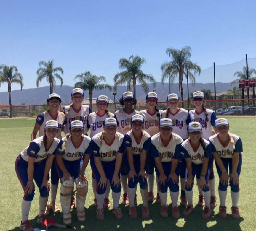 HotshotsNaudin's tweet photo. Headed to the Elite 8 at the @triplecrownspts @thealliancefp Summer National Championship! @ednaudin @LeeVelazquez06 @CSA_Athletes #PrepareCompeteWin @TexasGlory #GloryNaudin 
Follow for schedule updates! https://t.co/4upEKVT7Pm
