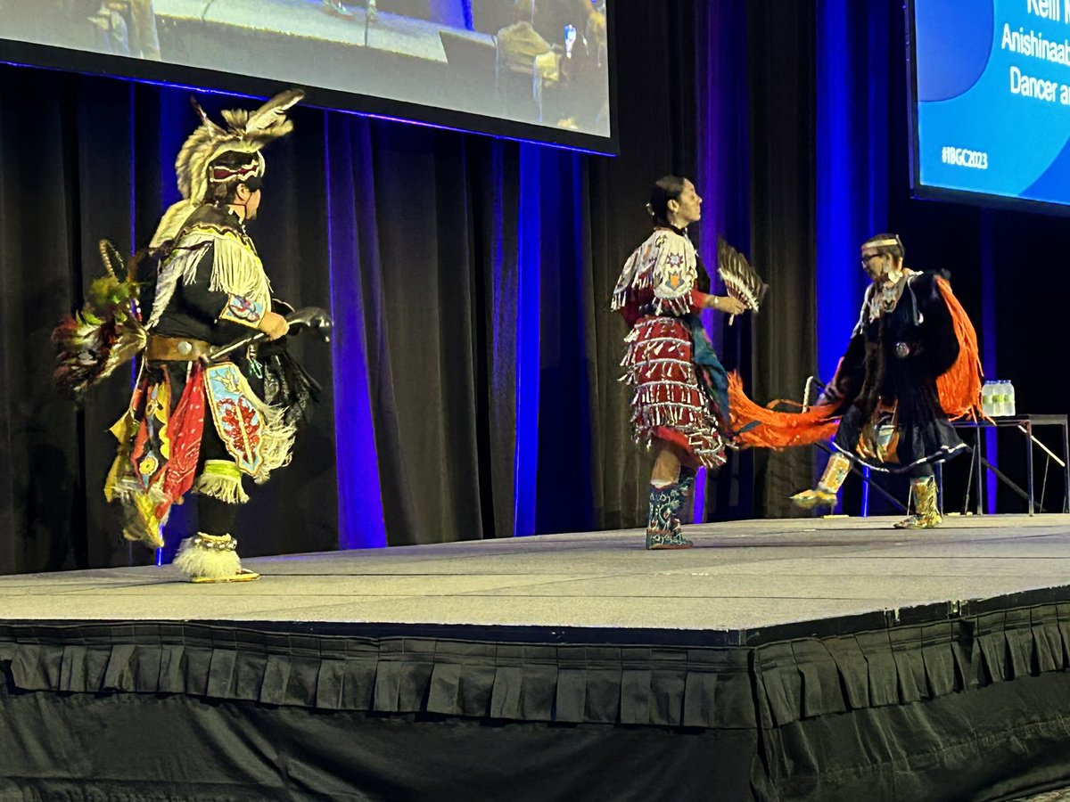 So glad to hear Indigenous voices and stories starting off #IBGC2023. A beautiful land acknowledgment by Stephen Pacquette at <a href="/HaltonDSB/">HDSB</a>.