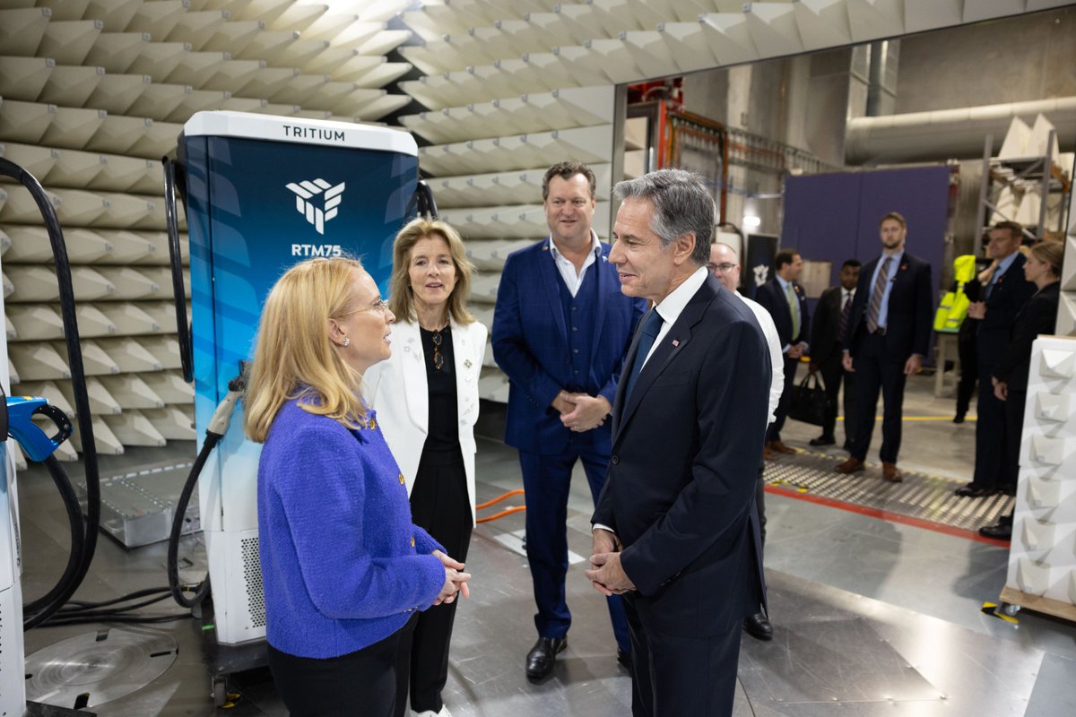 SecBlinken's tweet photo. Today I visited @TritiumCharging facility. Their world-leading electric-vehicle charging stations are accelerating the U.S. transition to a more sustainable future.  Proud of the cooperation between Australia and the U.S. on clean energy. https://t.co/uXgOZiV8ZR