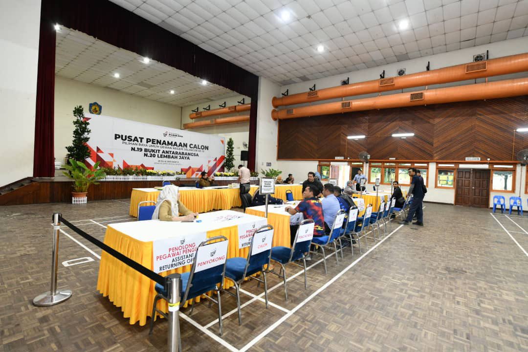 mp_ampangjaya's tweet image. 27 Julai 2023 (3.00 petang) - Lawatan Urus Setia SPR Johor ke Bilik Gerakan N.21 Pandan Indah dan N.22 Teratai serta Pusat Penamaan Calon di Dewan Perbandaran MPAJ, Pandan Indah.
#SPR15 #N21 #N22