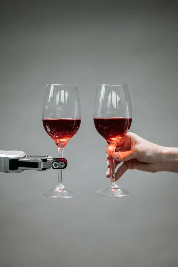 In the future, the object of chatting may be a robot, and you may not know it