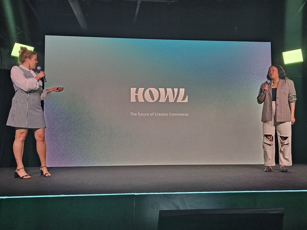 debrasworld_'s tweet photo. Learn some information about Instagram and even Snapchat and howl at the creator workshop today @Snapdragon @SamsungMobile #samsungunpacked #JoinTheFlipSide #withGalaxy #creatorworkshop #snapdragoninsiders https://t.co/3HABXNvP5i