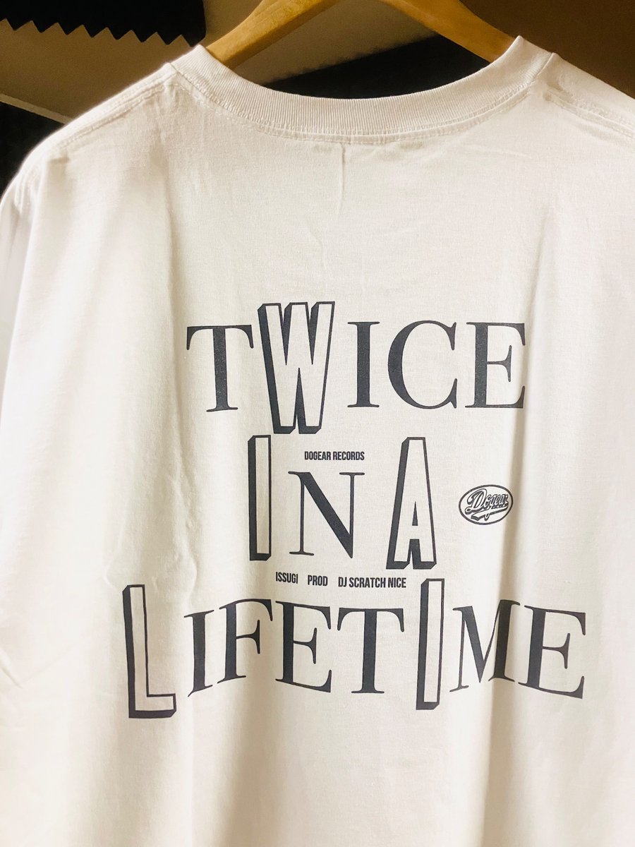 Dogear_Records_'s tweet photo. Twice In A Lifetime Tee drop on 18:00 today
https://t.co/hRg6a672jd
#TreesShop #DogearRecords https://t.co/mYPKwxYBQE