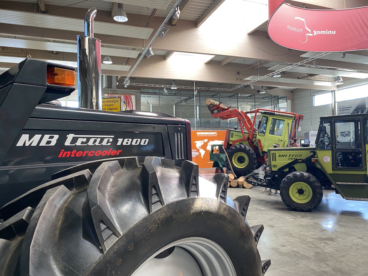 UnimogCommunity's tweet photo. 2023: To mark "50 years of MB-trac", nine MB-trac are currently on display at the Unimog Museum in Gaggenau. Photo Michael Wessel
#mbtrac #agrar #agriculture #forestry #forst #mbtracpower #systemschlepper #trac #traktor #mercedesbenztrac #tractechnik #unimogcommunity # https://t.co/Tll6zMDDtl
