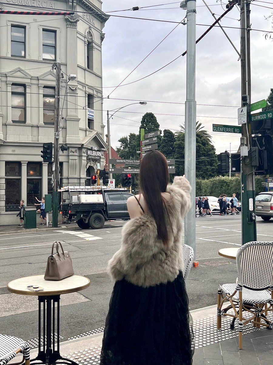 私を愛してくれる人は誰も世話をしてくれません
それじゃ口先だけですよ