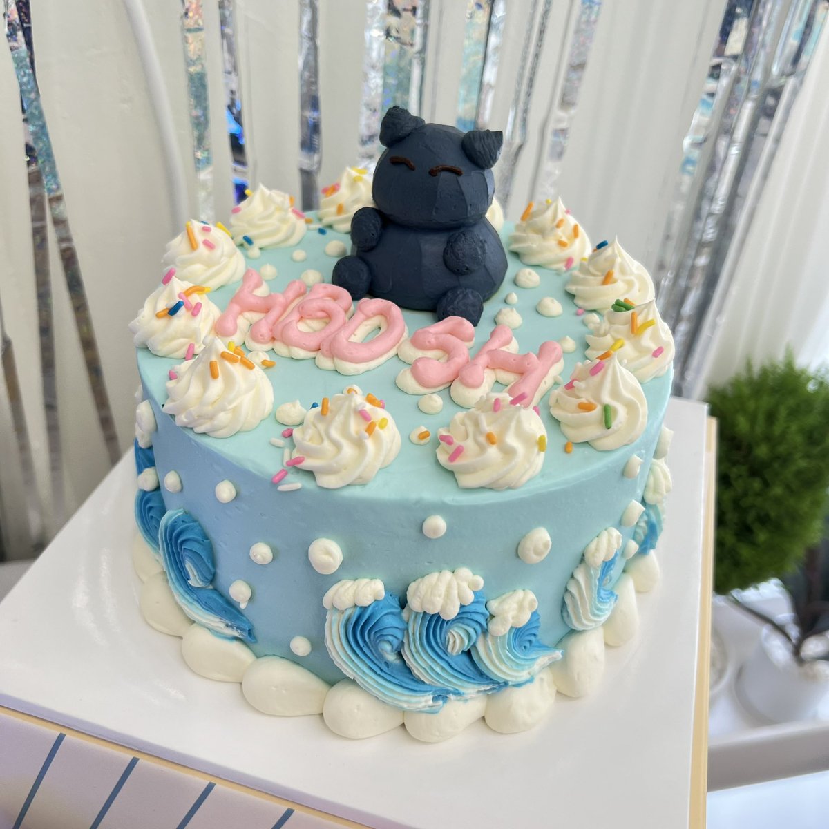 SH_HBD_SH's tweet photo. { 푸른 너울, 정소헌 }

이 시간부로 입장 가능하십니다!
저녁 8시까지 자유롭게 이용 가능하십니다☺️
공지는 타래로 이어집니다 ‼️

#푸른너울_정소헌
#푸른여름에_태어난_소헌아_생일축하해
#오늘도_소헌이_얼굴은_열일중
#앞으로_더_응원해 https://t.co/a7NL7CUNX5